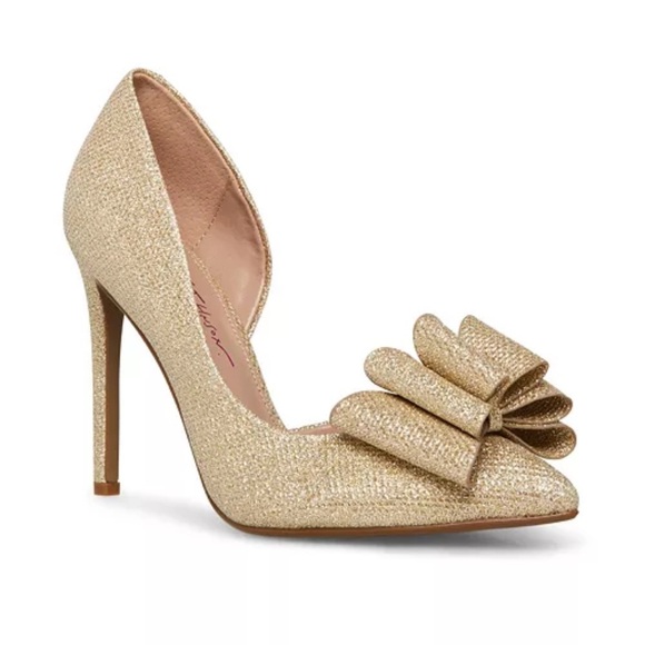 Betsey Johnson PRINCE d’Orsay Pumps